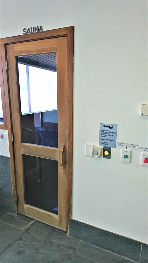 Hi 5 Star Luxury Adelaide City Apartment Bagian luar foto